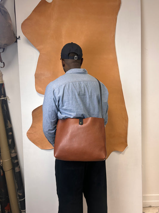 Addington | Crossbody | Tan brown