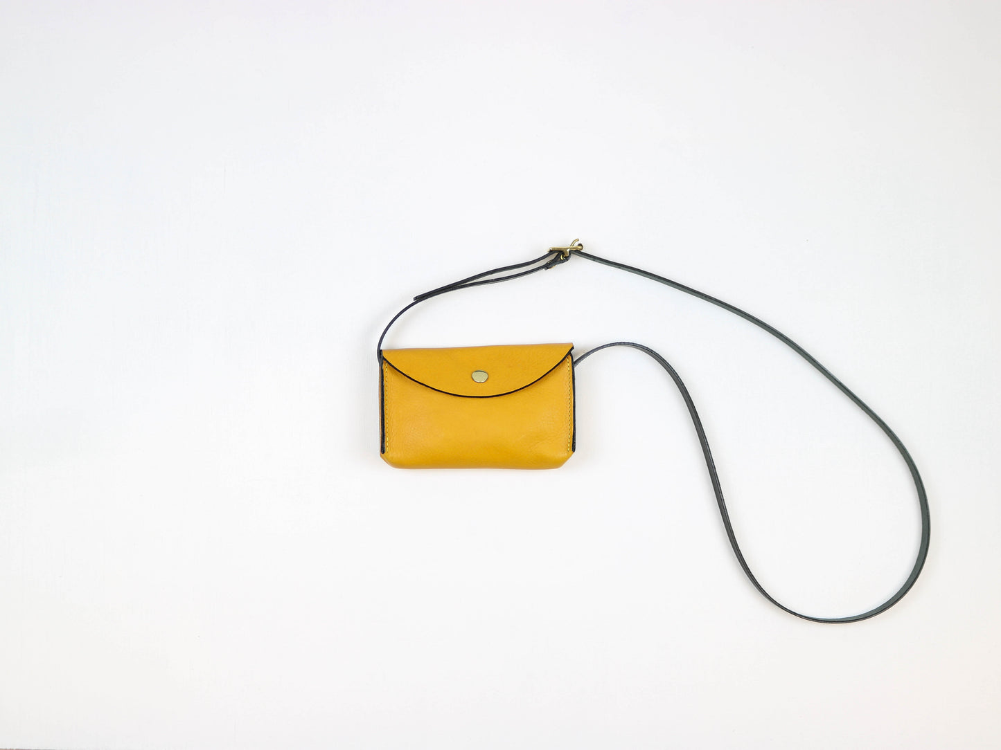 NENA - Leather-Crossbody Bag