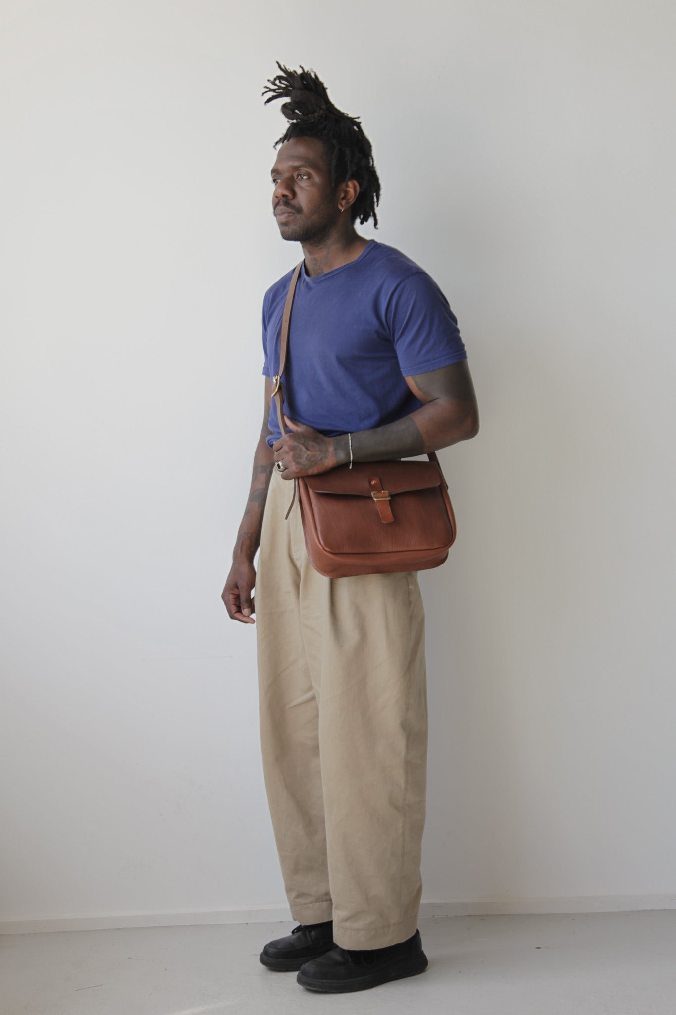 FOULDEN - Leather Crossbody Bag