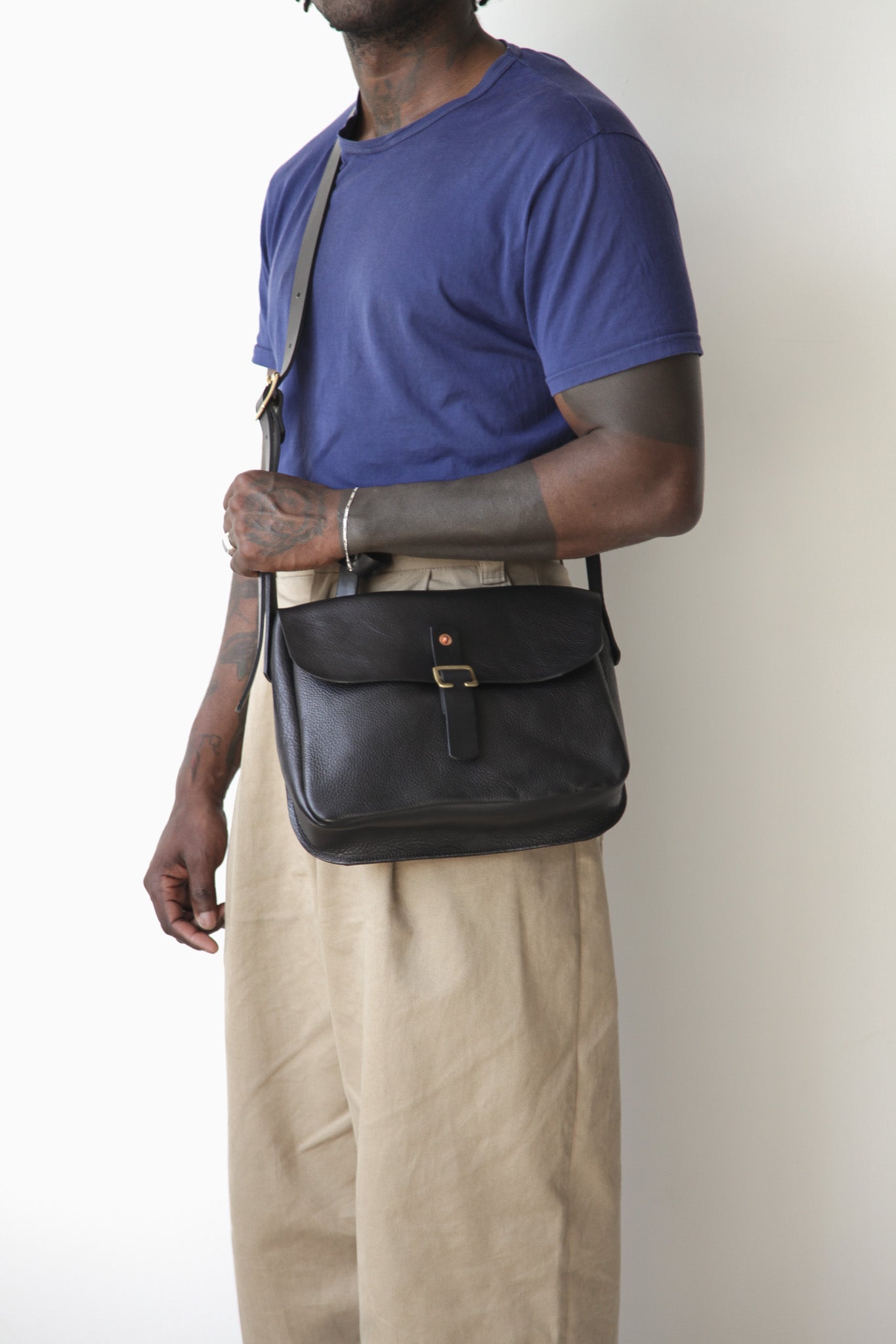 FOULDEN - Leather Crossbody Bag