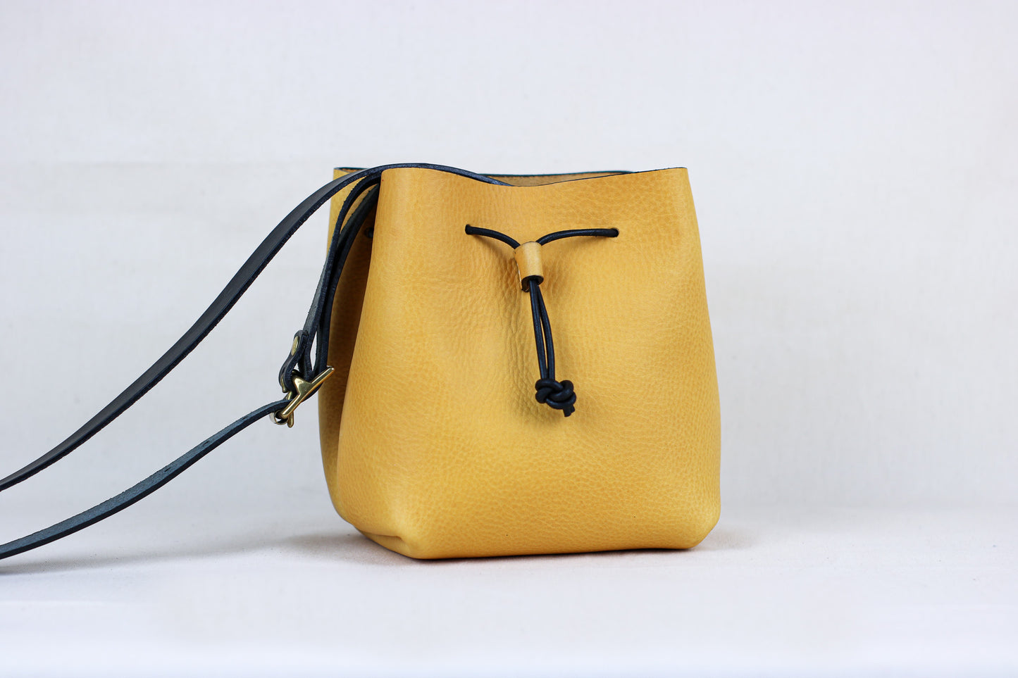 ELEANOR [S] Leather Crossbody Bag