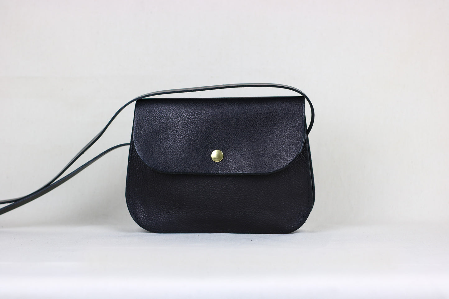GRACE - Leather Crossbody Bag