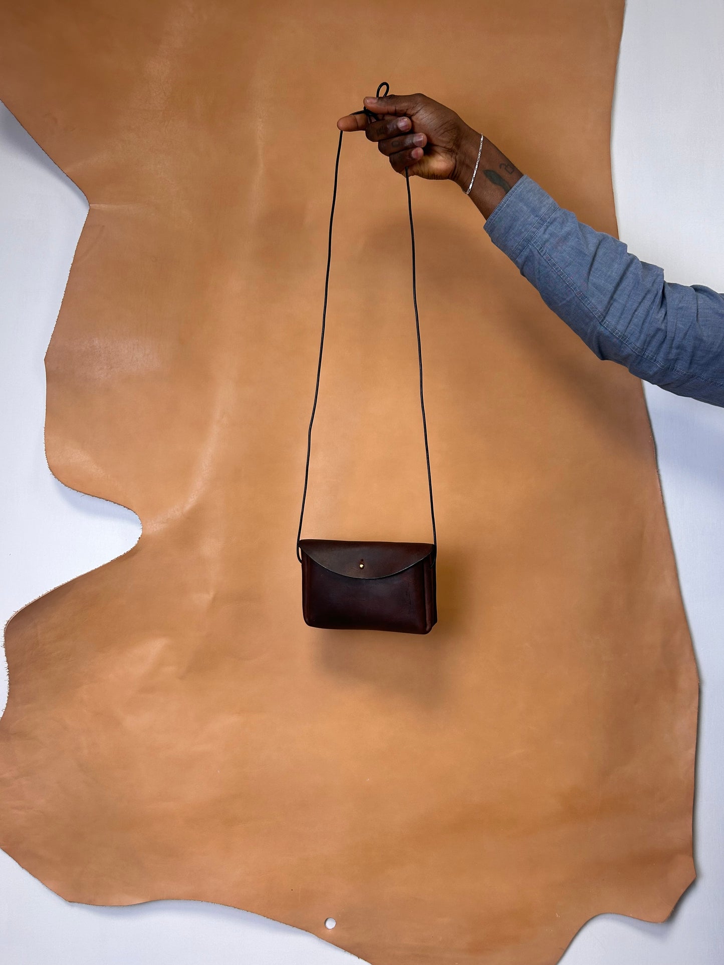 Leia Pouch | Dark brown