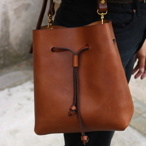 ELEANOR [M] Leather Crossbody Bag
